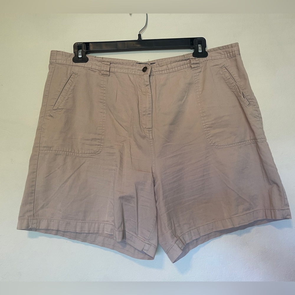 Karen Scott Khaki Shorts Size 16